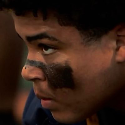 2026 | 6ft 1 / 285 lbs | OL (Center)/DL @ Bullis high school-MD | 3.3GPA | (202-899-0481) ninjabeanz07@gmail.com NCAA Id2412478947