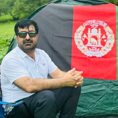 ویده دریاب وم په څپو پسې روان سومه
بادونو ویښ کړمه لاروی د توپان سومه
