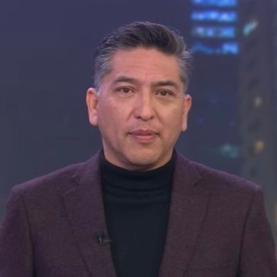 Siempre estoy detrás de lo que ves. Periodisto de Fuerza Informativa Azteca. Motociclisto.