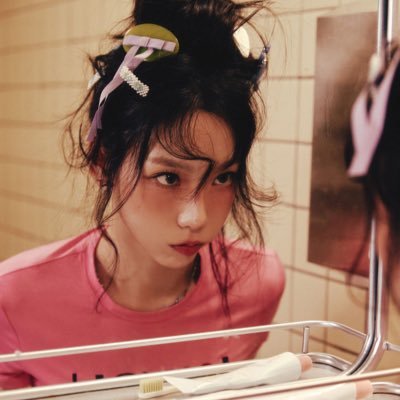 taeyeonswife's profile picture. snsd cb and tour 2027!!