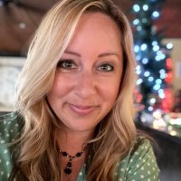 Allison Vanore (@alliecine) 's Twitter Profile Photo