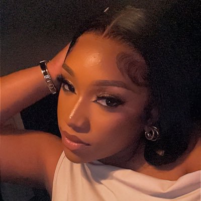 Shanecia15's profile picture. 🇯🇲//Good things takes time 😇           👻 jamaican_baby20
