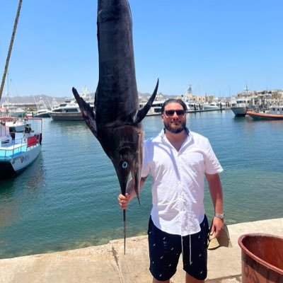 a_hernandez512's profile picture. 