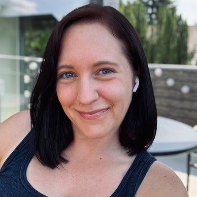 sarahmander_k's profile picture. CGN • 80s kid ♒️ 📷 🎶 📚 🎬 🚲 🌊 ☀️ 🌈