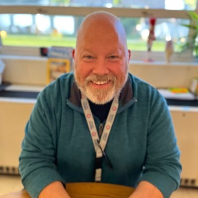 Husband | Dad | Prof de français | Francophile | Aspiring Writer | Ordained Minister | Volunteer | Podcaster I ILACEP Dual Credit TOY ‘22 I 2024 HS TOY Nominee