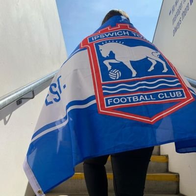 Thefarmerpiles's profile picture. Father to 5-best job in the 🌎. 80's r&b/Soul boy. One life, One Club,SBR lower S5. ITFC. BLUE TO THE BONE 💙🌈🥋.