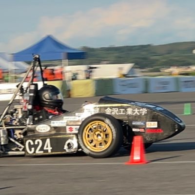 金沢工業大学夢考房フォーミュラカープロジェクト FMC 公式アカウントです。 毎年9月に開催される学生フォーミュラ日本大会に向けて日々活動に励んでいます。 @kit_fmc ←こちらのアカウントは現在停止中です