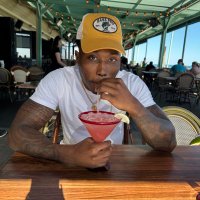 π¦ J (@honorable__j) 's Twitter Profile