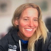 Holly Henderson (@hehenderson) Twitter profile photo