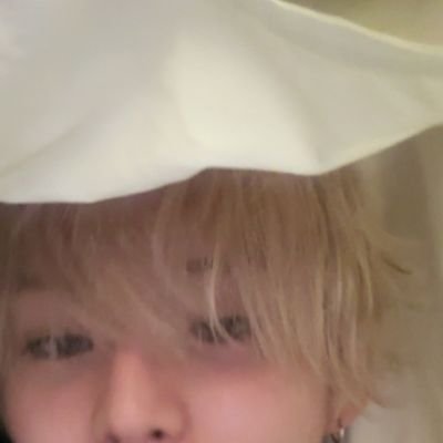 zzz__osls's profile picture. 