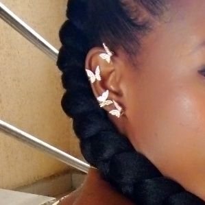 Hmmm. I'm here to play. If you insult me unprovoked, you, your mama, papa and whole family, shege banza.
