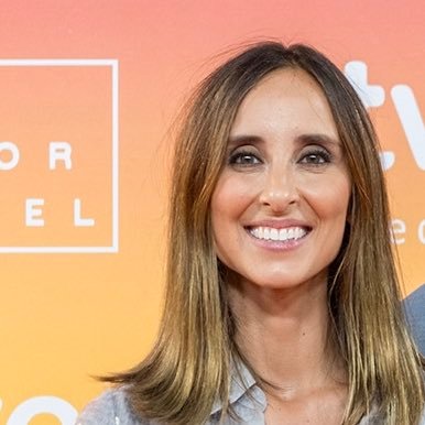 Periodista, presentadora, reportera @rtve Spanish @eurovisiontve commentator Autora, mamá #TeCríoMucho @rtveplay Entrevisto #SinQuerer por Ig