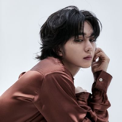 This is fan account created for our love for the Actor Yoo SeungHo.