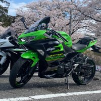 しぃ (@ninja400_shii) 's Twitter Profile