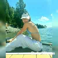Gentle hatha, yin meditation instructor breathefitnessstudios West Vancouver
RE assistant ballard360
Advocate for self love empowerment 🤍✨