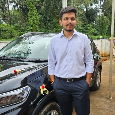 Raakesh24's profile picture. UI/UX Designer @ Tata Elsxi