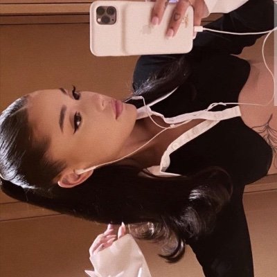 sweetnrl0l_'s profile picture. ♡.