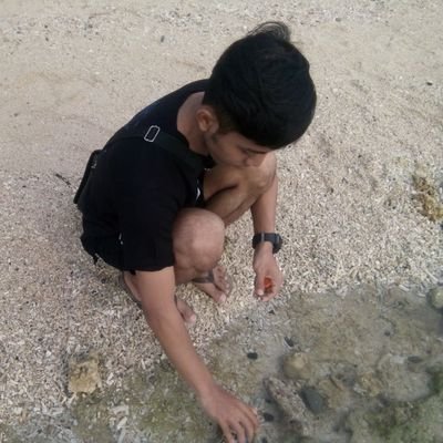 zhef_77's profile picture. tak perlu mewah yang pentig bahagia