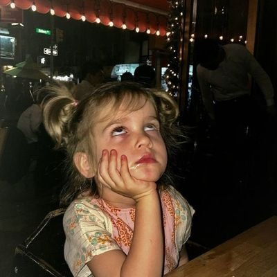 baesizuu's profile picture. 