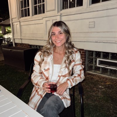 littlehaleyyy's profile picture. wlu dental hygiene alum | rdh