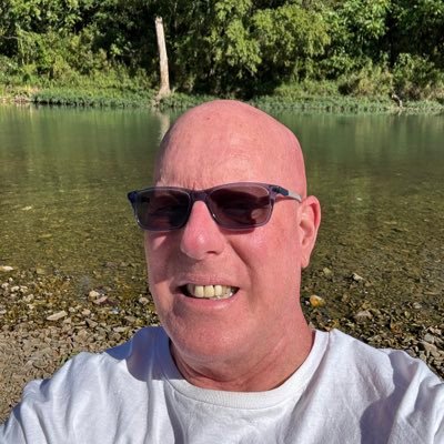 mikecub918's profile picture. I’m a short guy that likes big guys. I’m on SnapChat mikecub2024