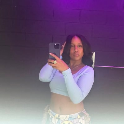 IG: @Ooooouuuwee |Wearer of Clothes|Former Child|
