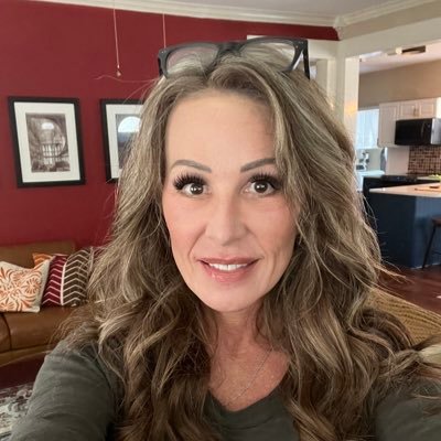 LaRaeRussell's profile picture. Texan, Fed-up Conservative, small business owner, mom, grandma, photographer