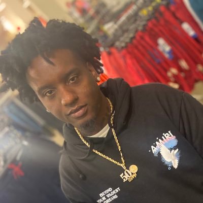 I like a boujee bitch with porn star tendencies I’m Poe don't let the gram fool u blackest / darkest man to walk on earth #tampa mrfeelgood dik