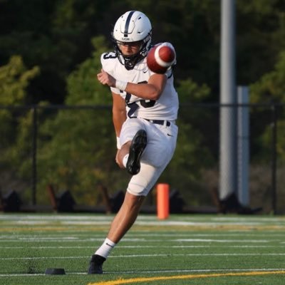 Kicker/Punter, 6ft 190 lbs. email: oscarchmiel13@icloud.com | @westernuFB