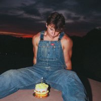 tate (@ihatet8) 's Twitter Profile