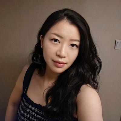 Seoulite, PhD, Engineer.
Likes: Tech, Food, Trip, Phoneography.
Traveled: 🇰🇷🇯🇵🇻🇳🇨🇷🇨🇳🇫🇷🇸🇪🇦🇹🇩🇪🇩🇰🇵🇱🇭🇷🇵🇹🇨🇿