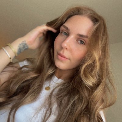 glitzerelle's profile picture. venus in scorpio problems