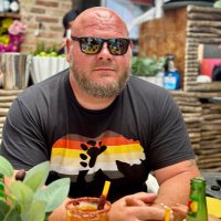 J (@johndabear82) 's Twitter Profile