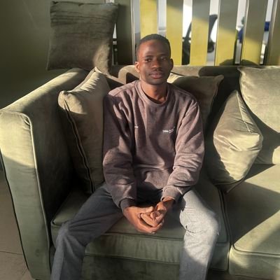 geeHeeHoo's profile picture. Software Engineer |📚 Book Lover