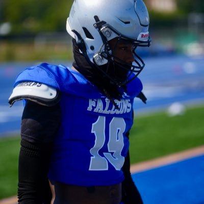 OLB,RB|| wrestler track ||6’0 181 lbs|| ||Class of 26|| 📍Albany NY/business email- mosesathletics@gmail.com. huddl-https://t.co/5L2KuBZgbG