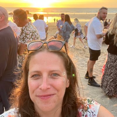 Emergency/PEM physician in Bolton. ACCS TPD. Difficult woman. Interests include: Paeds EM, Resuscitation, Med Ed, Simulation, & speaking my mind. Views own etc