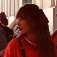 em ˚𝜗𝜚。˚ ⋆ (@emsfalsegod) 's Twitter Profile