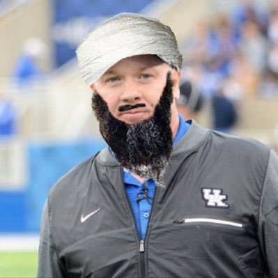 TalibanStoops's profile picture. Barnhart funded terrorist. #9 highest paid coach. Shooter celebration was my idea.