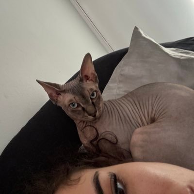 _jessjd's profile picture. Insta - https://t.co/Cz5XwssF5i