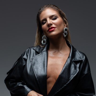 CristianaJesu16's profile picture. Cristiana Jesus 
Instagram: cristianajesus_oficial