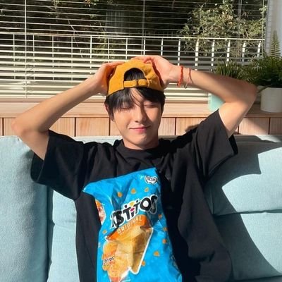 welcometoned's profile picture. just a silly girl who fell in love with Ryujin and Renjun