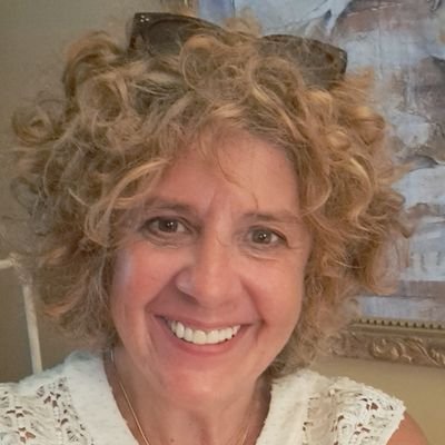 Pastel/Acrylic artist and art instructor. Let's Talk Art!