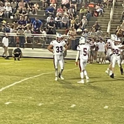 All Glory To God 2026 5’10 200Lb Linebacker(4.8 40 yard dash)(300 Lbs bench)(475 Lbs squat) 3.9 GPA Email: braydenpappa4@gmail.com https://t.co/RZ0pVuZEXv