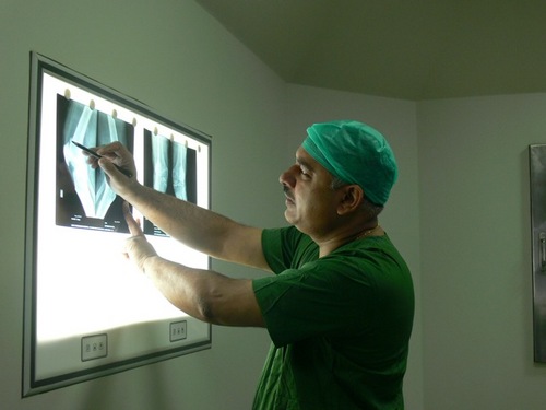Dr. Vivek Mittal has performed many Joint replacement surgery like total knee replacement (TKR), total hip replacement (THR) and shoulder replacement.