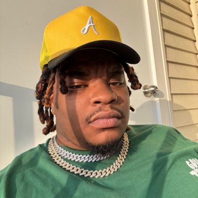 I Write ✍🏻 Music | Anime Lover 🍥| Black+Asian | Pisces ♓️ | 757📍| L&L🧸❤️