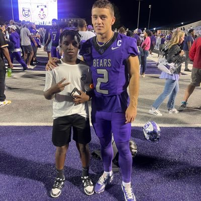 Logan_5star_qb's profile picture. 2031 Dual Threat Quarterback for the @BaptistPrep_FB X: 12U @diamondboyz7v7