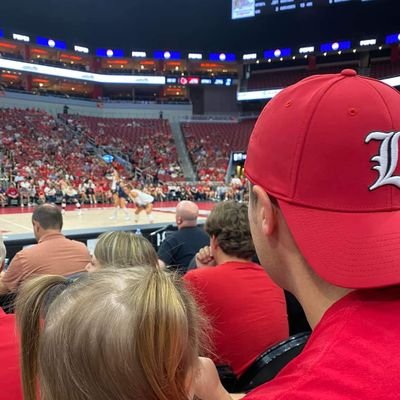 My wife is my best friend. Girl-dad, Louisville Cardinal enthusiast, UofL class of 2013. Really just here to avoid my friends on Facebook