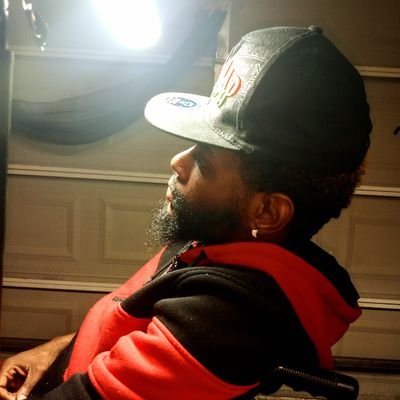 Haitian & Jamaican mixed guy! Big Dick Energy 😈🥵