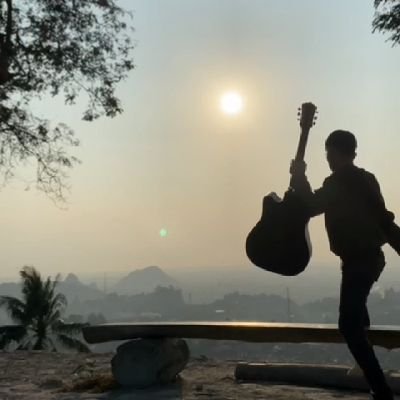 agitrasa's profile picture. Mediocre one