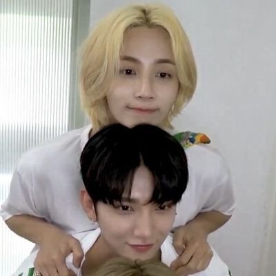 สวัสดีค่ะ นี่คือแอดมินสอง เจ้าของเดียวกับ @skullky1997z นามปากกาใหม่ด้อมกะรัต แถมยังเปิดโหมดแม่ค้าฝึกหัด #รีวิวยัยพีชโมจิ ทักได้ไม่กัด แต่อาจจะไม่ตอบ อ้าว ꪔ̤̱